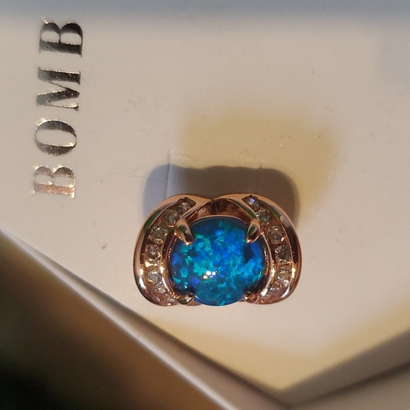 New Bomb party lab created blue fire opal on a triple rhodium plated earrings - Picture 4 of 4